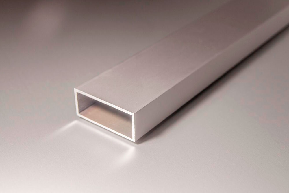 Aluminio: Tubo rectangular de ALUMINIO en